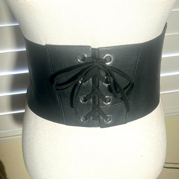 Torrid Accessories - 🥋🖤Torrid Black 5” Wide Stretch Belt W/6 Eyelets & Lace Up Bow 3 Snap Back Sz 3